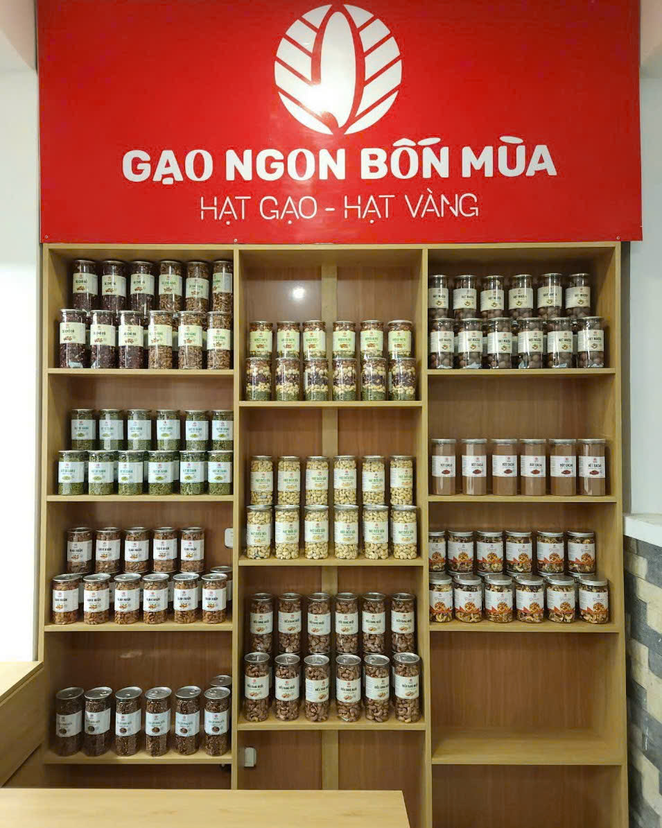 https://gaongonbonmua.com/z6951402990402_8b2782e02bd0e023576bb6bb3c295142
